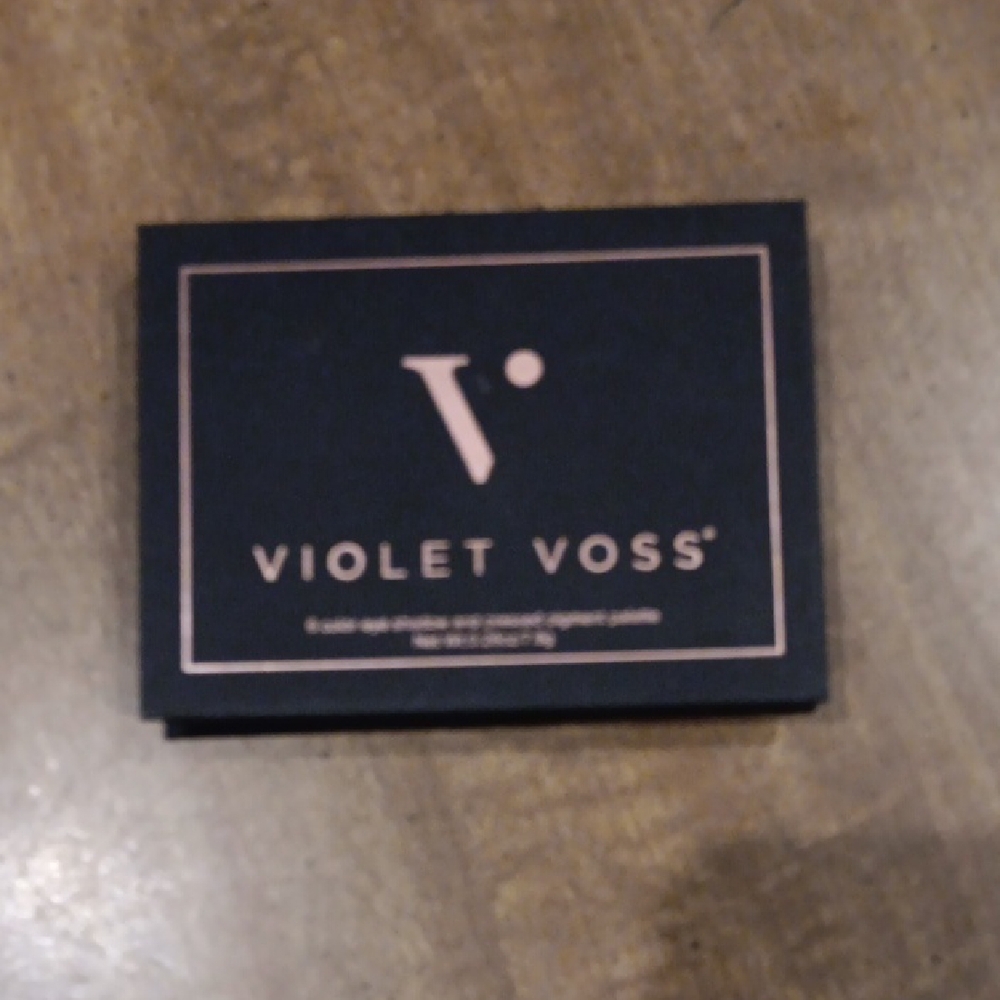 Violet Voss Eye Palette — Black with Rose Gold Accents